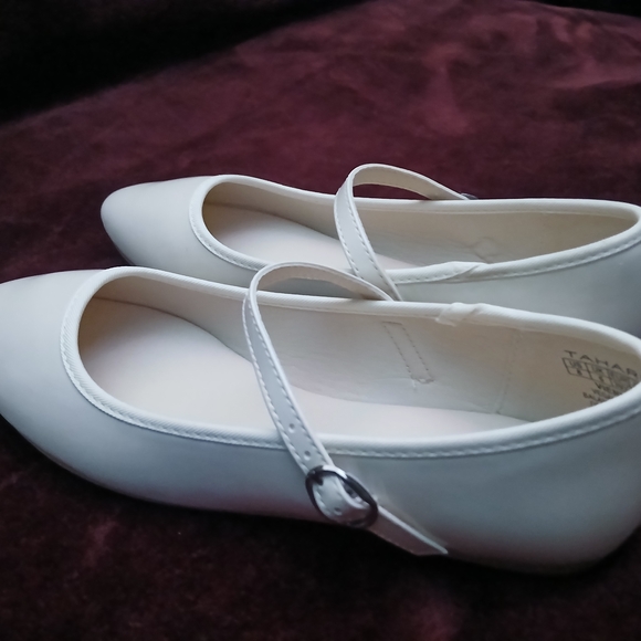 TAHARI Mary Jane Flats Ivory Women NEW - Picture 3 of 7
